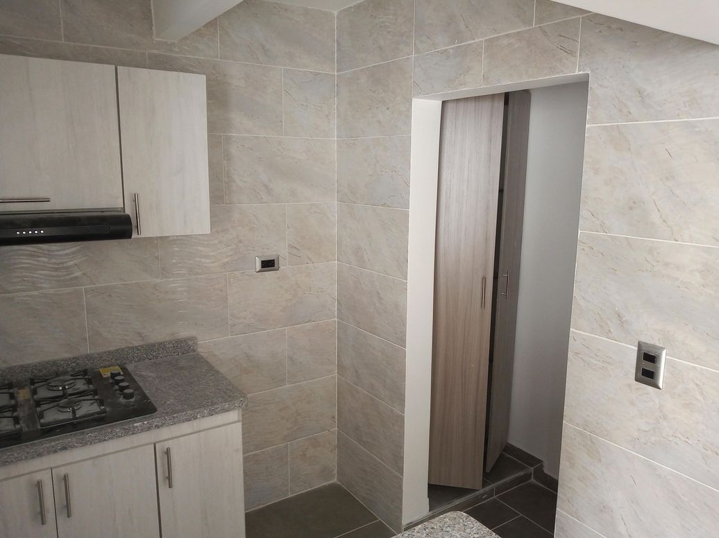 Casa de 3 alcobas en venta en Álamos Norte, Bogotá, 110 m² · foto 13 de 20