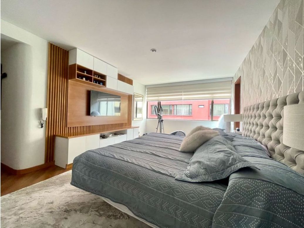 Apartamento de 3 alcobas en venta en Santa Barbara, Bogotá, 153 m² · foto 16 de 19