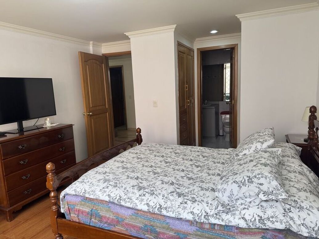 Apartamento de 3 alcobas en venta en Bella Suiza, Bogotá, 131 m² · foto 11 de 20