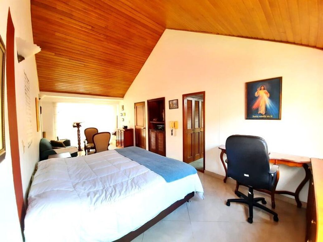 Casa de 3 alcobas en venta en Prado Veraniego Norte, Bogotá, 195 m² · foto 10 de 14