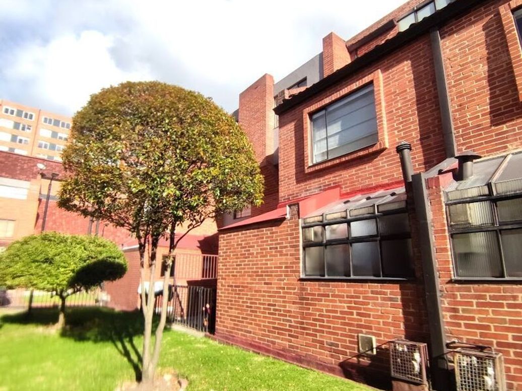 Casa de 3 alcobas en venta en Prado Veraniego Norte, Bogotá, 195 m² · foto 14 de 14