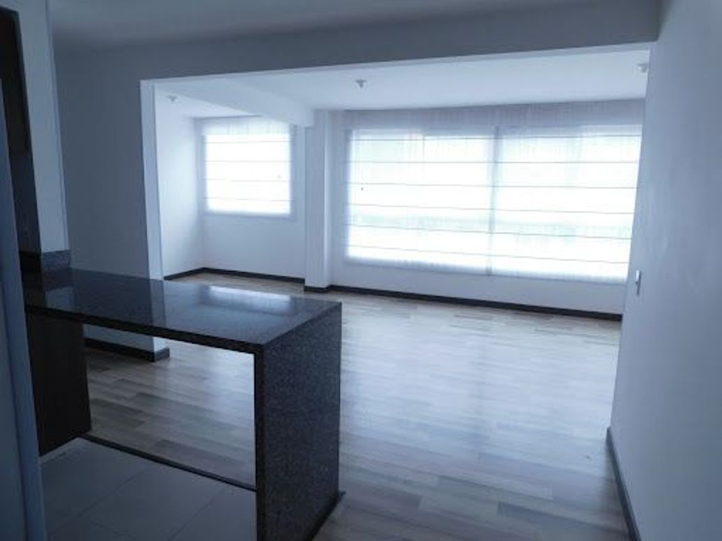 Apartamento de 3 alcobas en venta en Nueva Castilla, Bogotá, 67 m² · foto 3 de 20