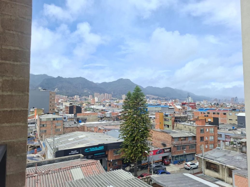 Apartamento en Arriendo en Colombia, Barrios Unidos, Bogotá en Los Alcazares