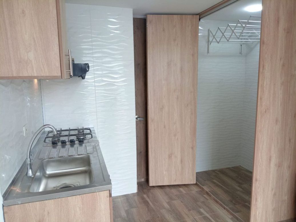 Apartamento de 2 alcobas en venta en Gustavo Restrepo, Bogotá, 36 m² · foto 3 de 9