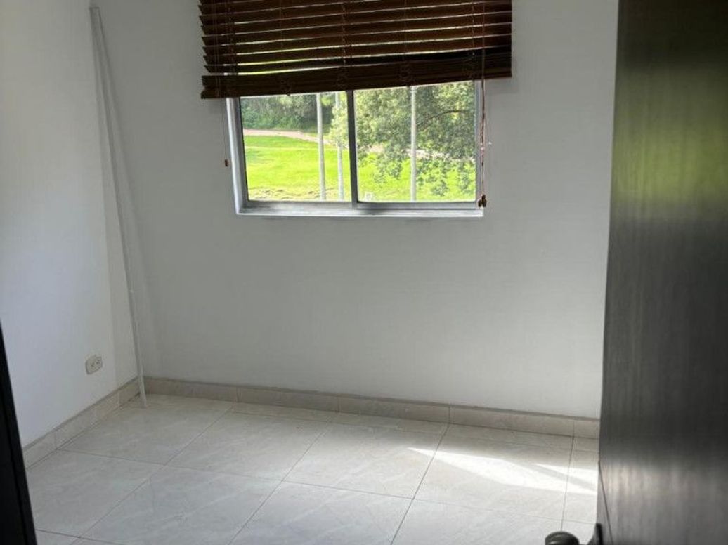 Apartamento de 3 alcobas en venta en Republica De Canada, Bogotá, 54 m² · foto 3 de 17