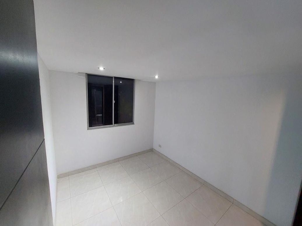 Apartamento de 3 alcobas en venta en Republica De Canada, Bogotá, 54 m² · foto 7 de 17