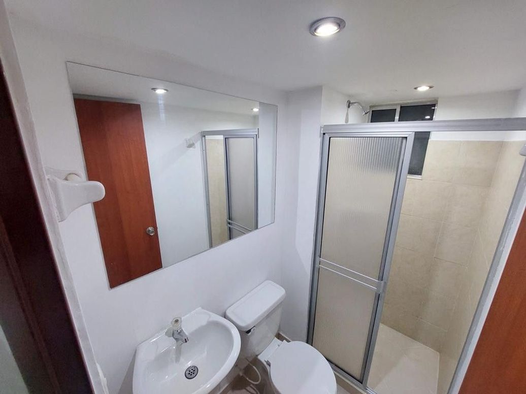 Apartamento de 3 alcobas en venta en Republica De Canada, Bogotá, 54 m² · foto 6 de 17