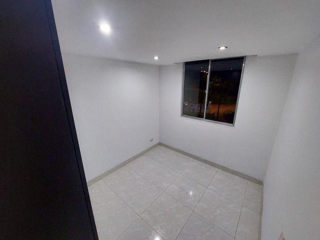 Apartamento de 3 alcobas en venta en Republica De Canada, Bogotá, 54 m² · foto 11 de 17