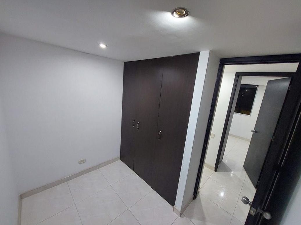 Apartamento de 3 alcobas en venta en Republica De Canada, Bogotá, 54 m² · foto 12 de 17