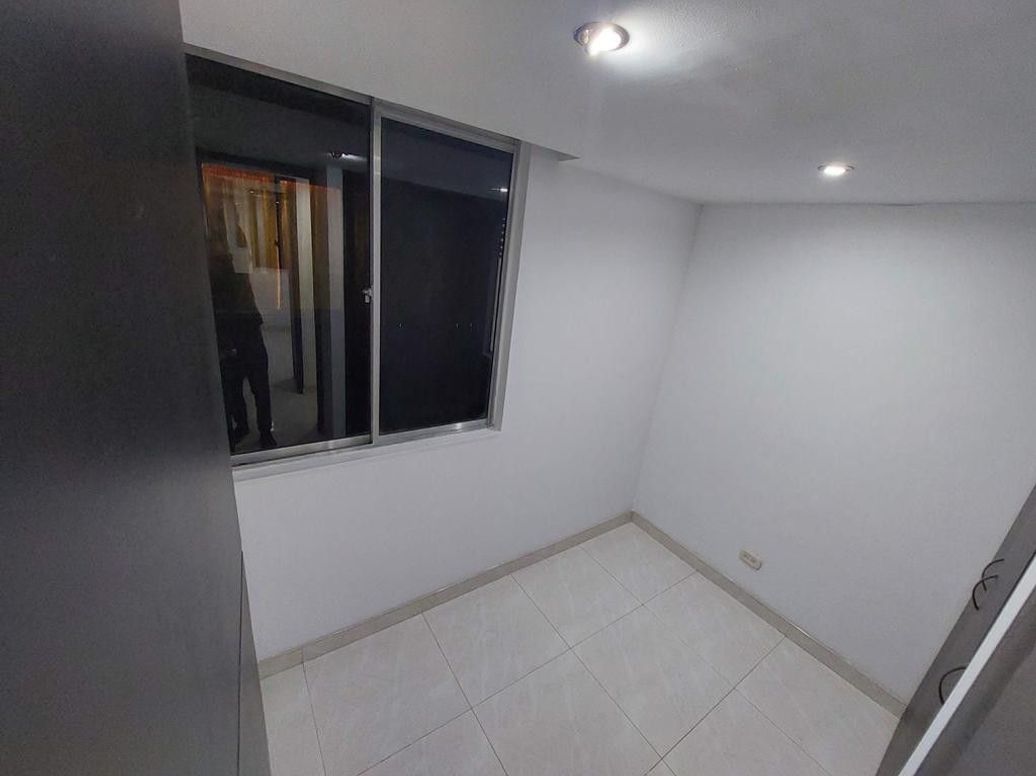 Apartamento de 3 alcobas en venta en Republica De Canada, Bogotá, 54 m² · foto 13 de 17