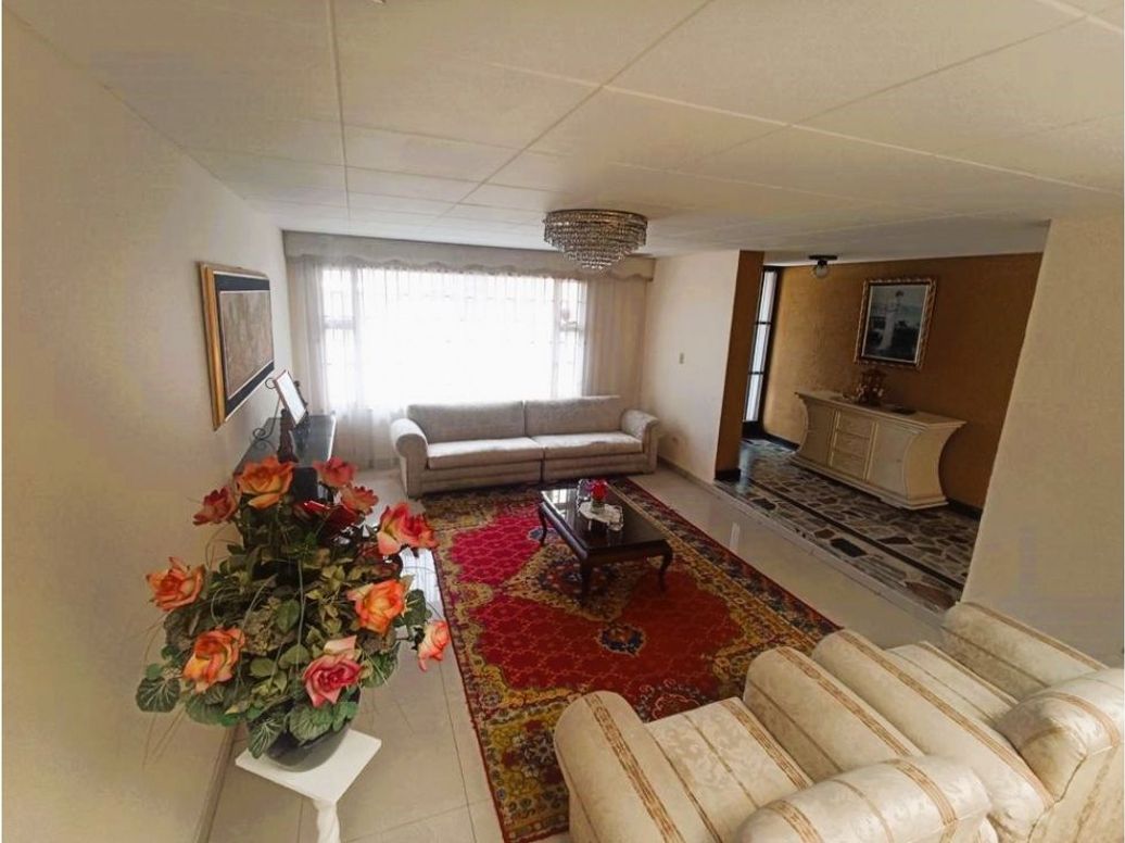 Casa en venta en Cedritos, Bogotá · foto 6 de 11
