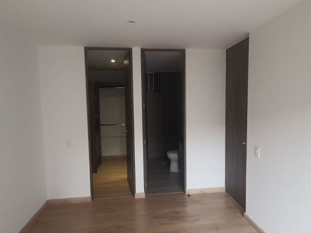 Apartamento de 3 alcobas en venta en La Esperanza, Bogotá, 100 m² · foto 4 de 8