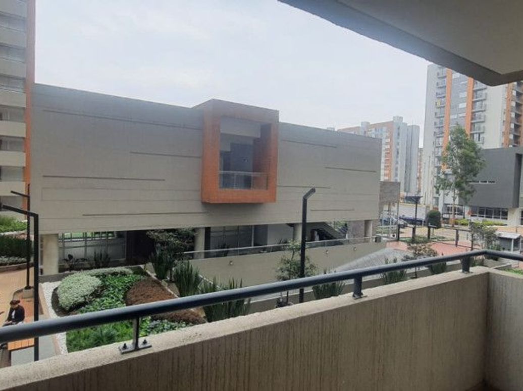 Apartamento de 3 alcobas en venta en La Esperanza, Bogotá, 100 m² · foto 2 de 8