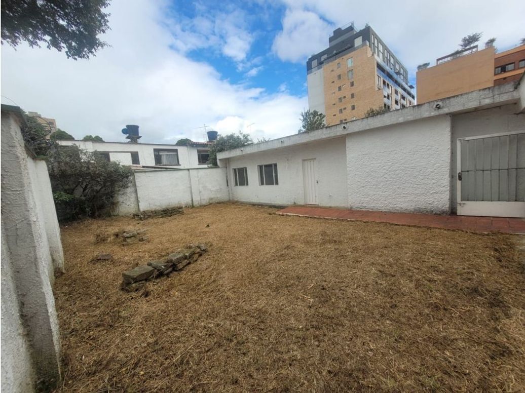 Casa de 11 alcobas en venta en Pasadena, Bogotá, 384 m² · foto 4 de 20