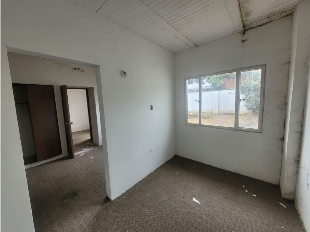 Casa de 11 alcobas en venta en Pasadena, Bogotá, 384 m² · foto 19 de 20
