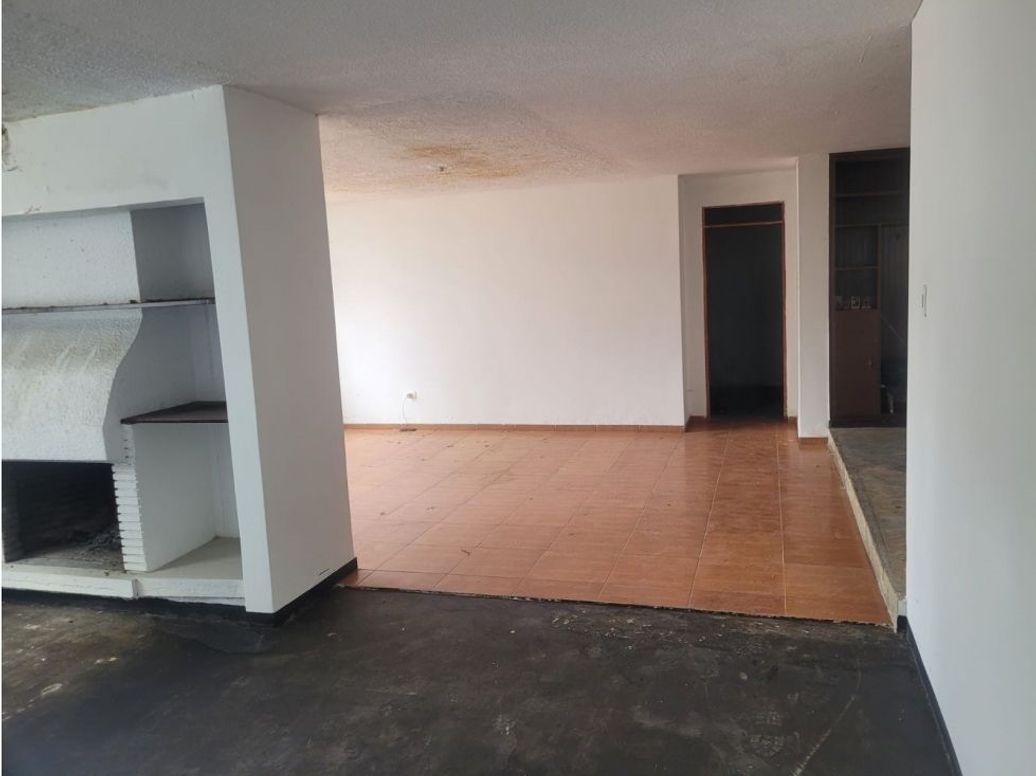 Casa de 11 alcobas en venta en Pasadena, Bogotá, 384 m² · foto 14 de 20