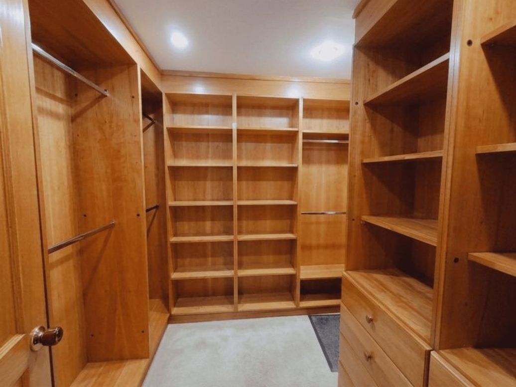 Apartamento de 3 alcobas en venta en Santa Barbara Occidental, Bogotá, 259 m² · foto 17 de 19