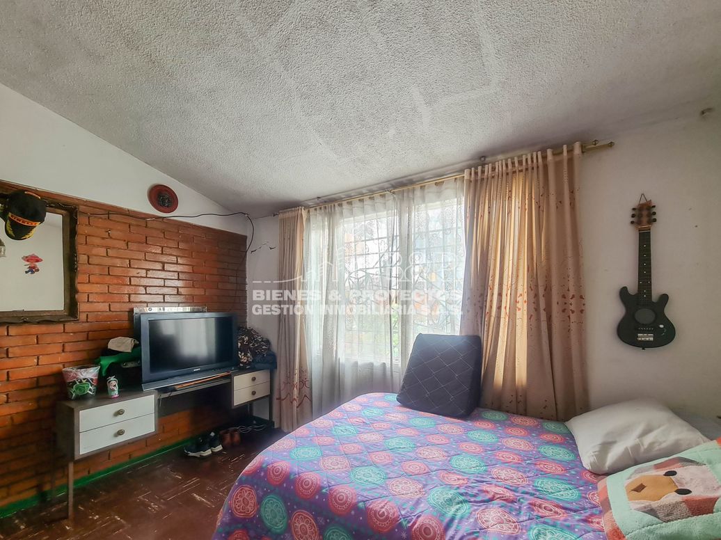 Casa de 6 alcobas en venta en Villa Adriana, Bogotá, 272 m² · foto 14 de 19