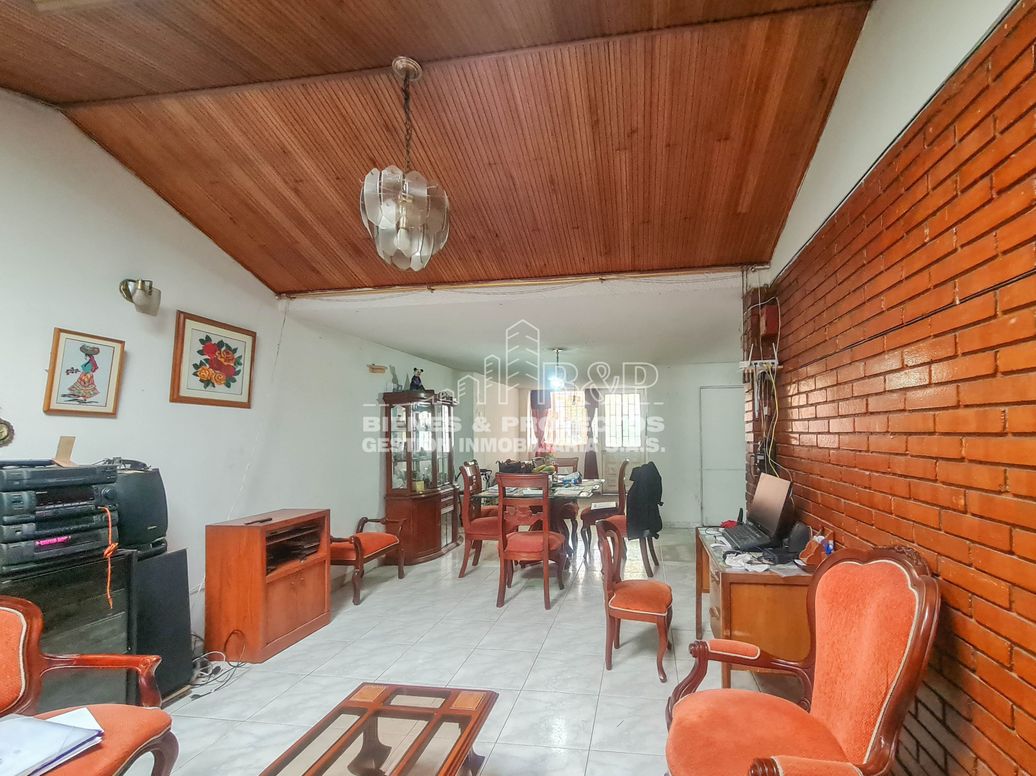 Casa de 6 alcobas en venta en Villa Adriana, Bogotá, 272 m² · foto 6 de 19