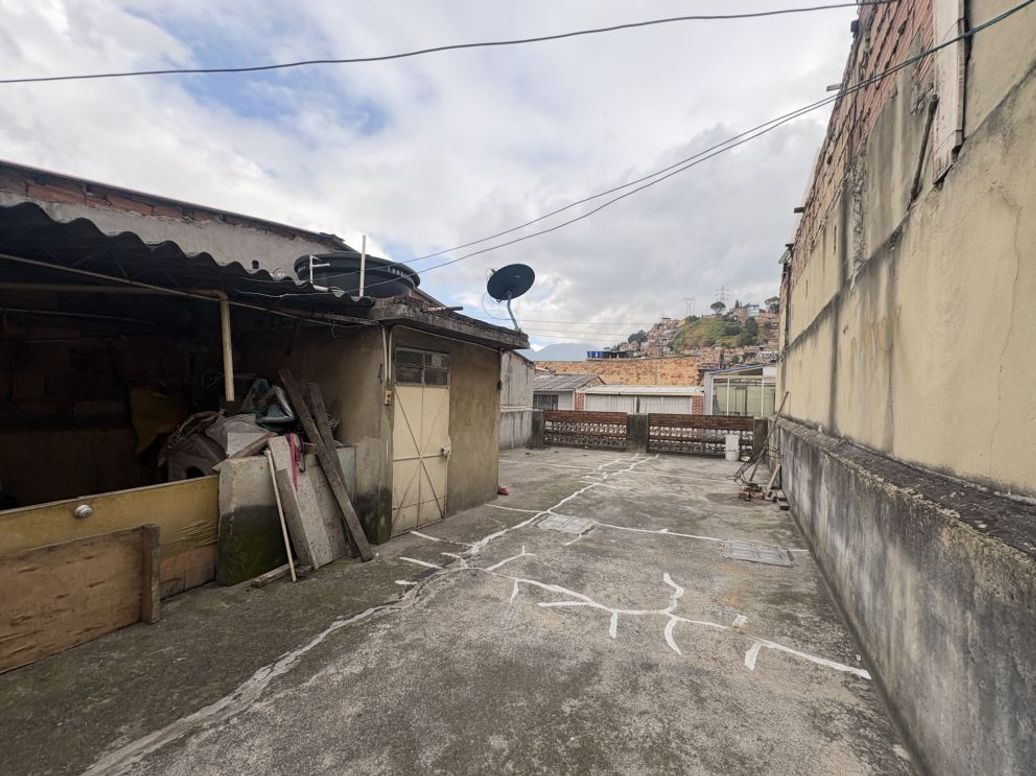 Casa de 7 alcobas en venta en Gustavo Restrepo, Bogotá, 190 m² · foto 19 de 20