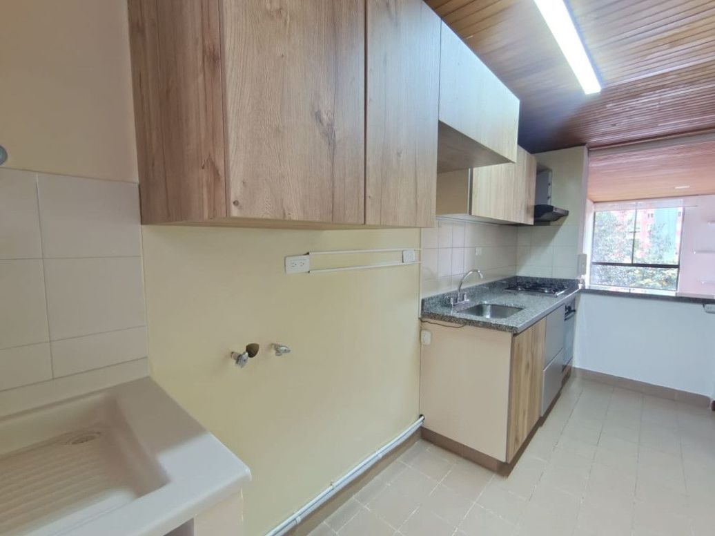 Apartamento de 2 alcobas en arriendo en Parques De Lorena, Bogotá, 55 m² · foto 13 de 20