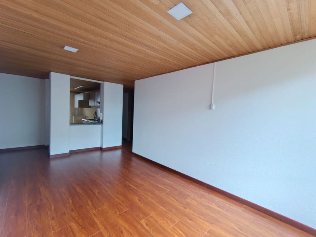 Apartamento de 2 alcobas en arriendo en Parques De Lorena, Bogotá, 55 m² · foto 7 de 20