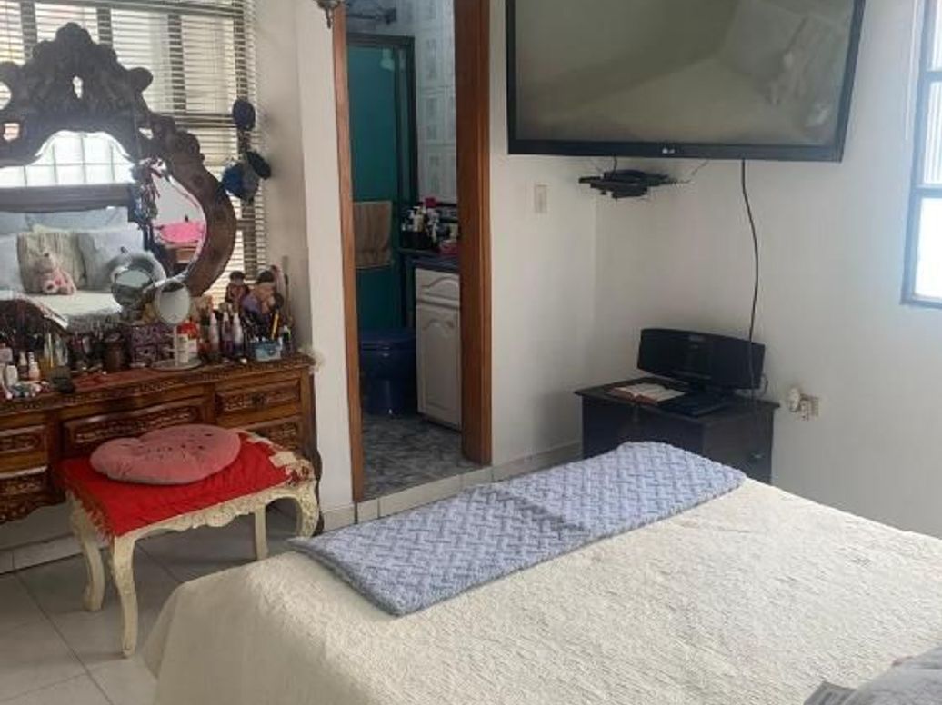 Casa de 5 alcobas en venta en Villa Del Rio, Bogotá, 320 m² · foto 7 de 11
