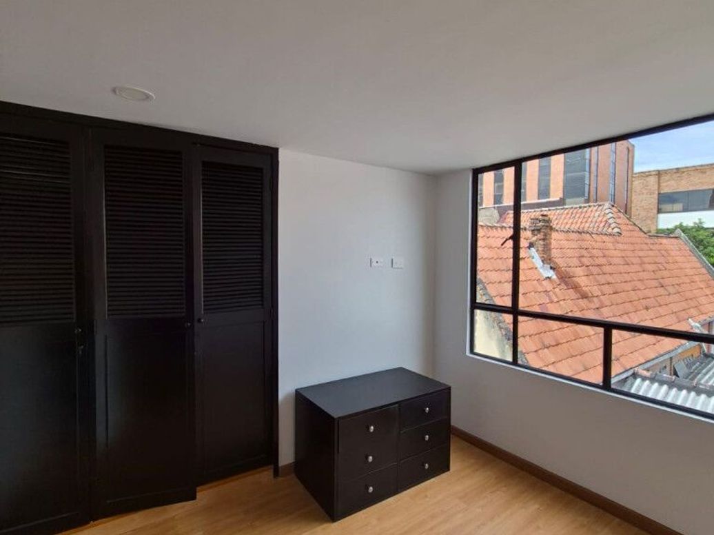 Apartamento de 2 alcobas en venta en Chapinero Central, Bogotá, 53 m² · foto 11 de 20