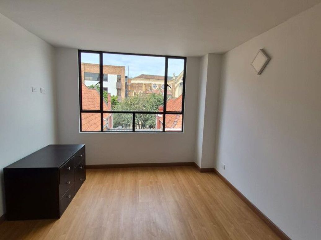 Apartamento de 2 alcobas en venta en Chapinero Central, Bogotá, 53 m² · foto 10 de 20