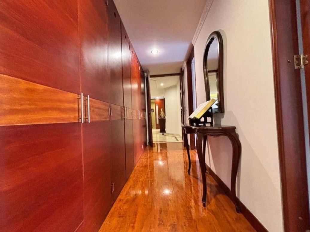 Apartamento de 3 alcobas en venta en La Calleja, Bogotá, 227 m² · foto 15 de 16