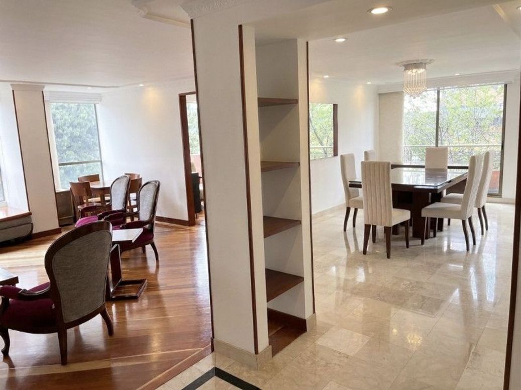 Apartamento de 3 alcobas en venta en La Calleja, Bogotá, 227 m² · foto 2 de 16