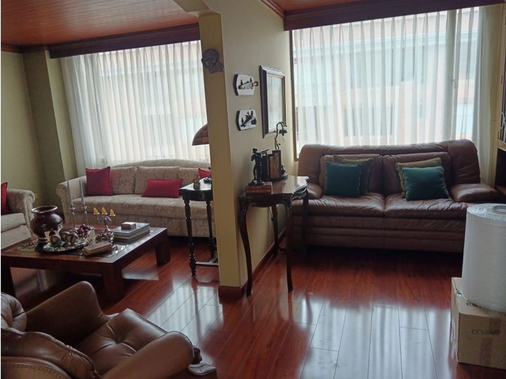Apartamento de 3 alcobas en venta en La Carolina, Bogotá, 140 m² · foto 11 de 14