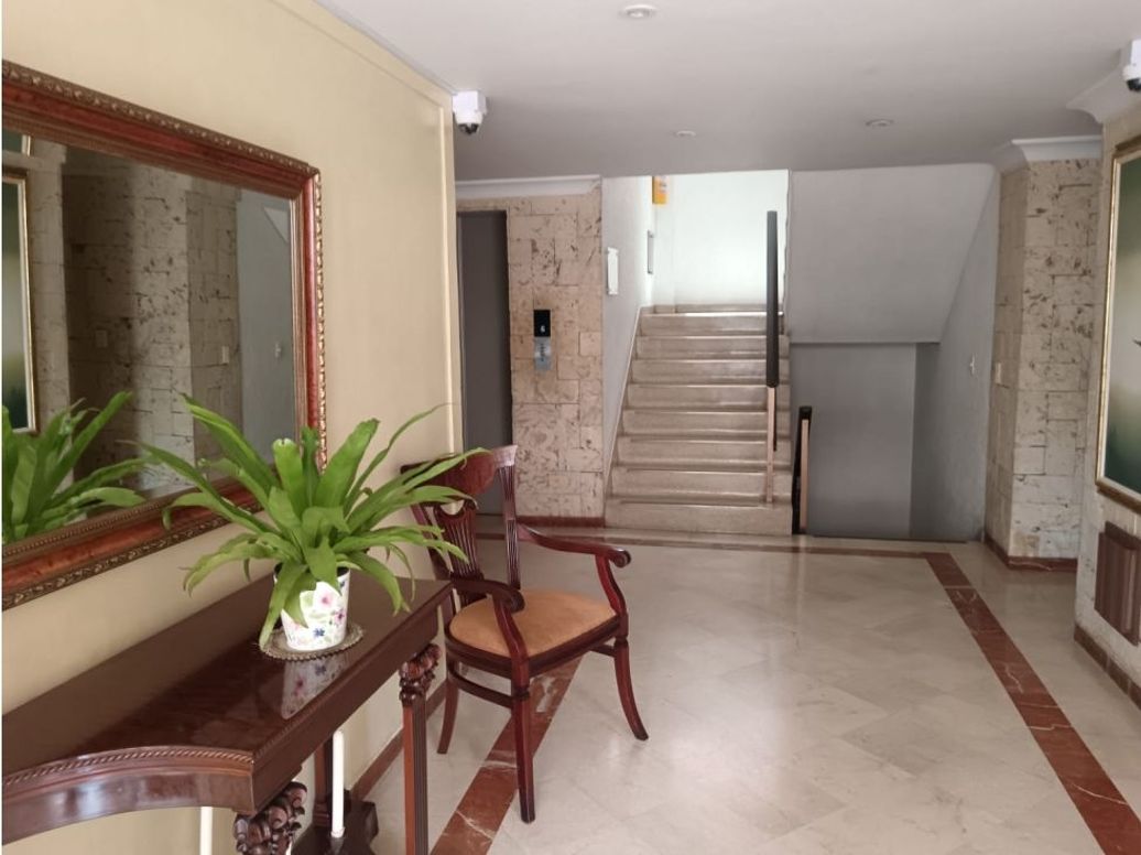 Apartamento de 3 alcobas en venta en La Carolina, Bogotá, 140 m² · foto 7 de 14