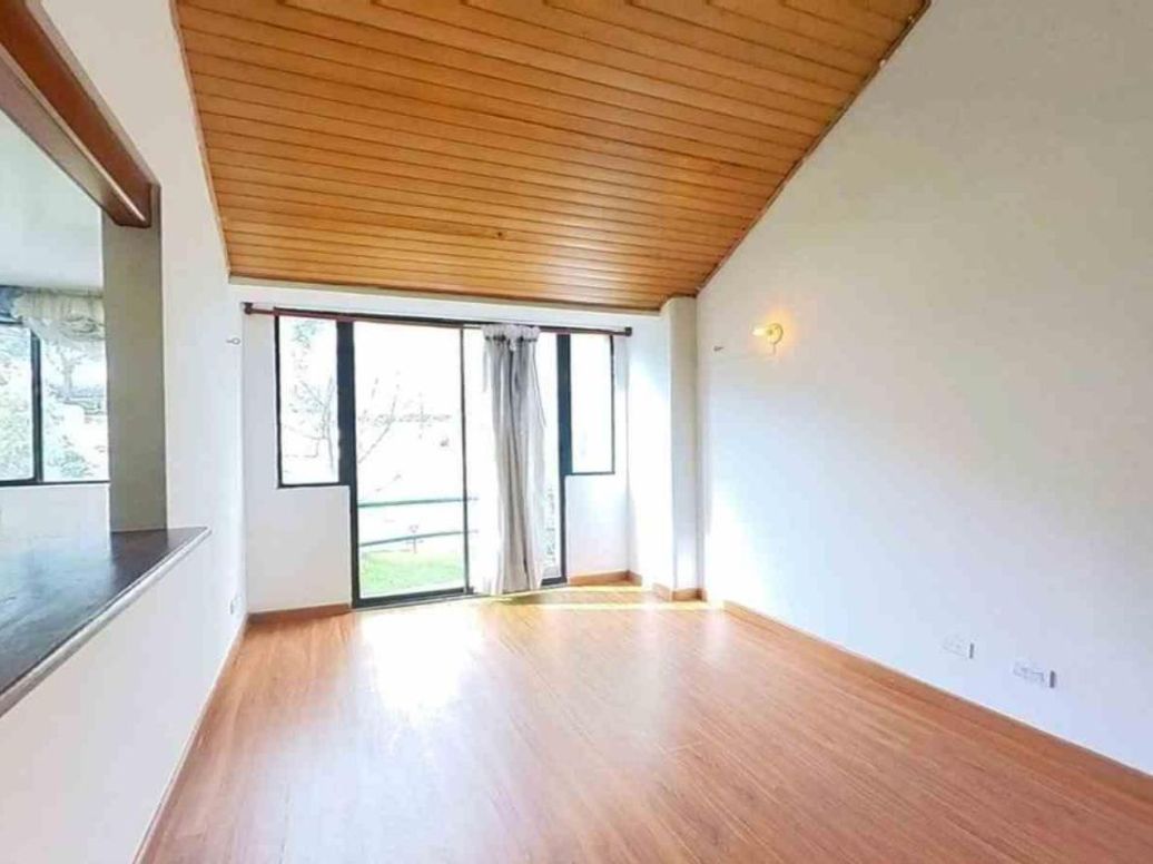 Apartamento de 2 alcobas en venta en Chapinero Alto, Bogotá, 84 m² · foto 2 de 18