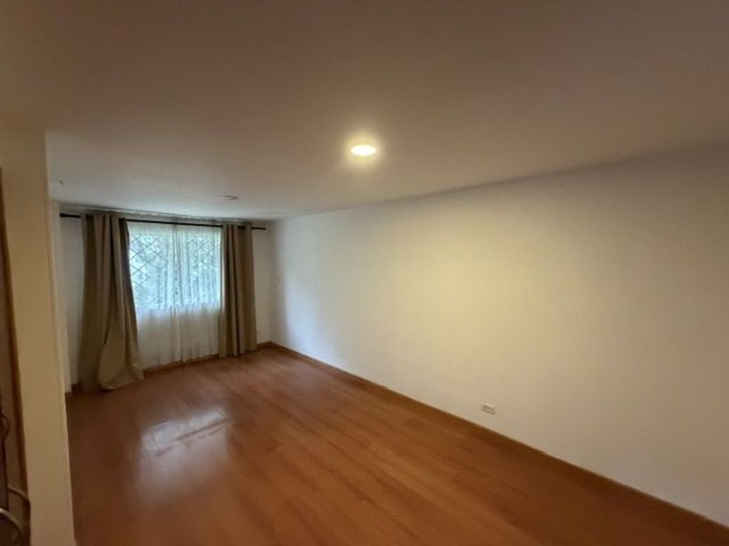 Casa de 5 alcobas en venta en Cedritos, Bogotá, 183 m² · foto 14 de 20