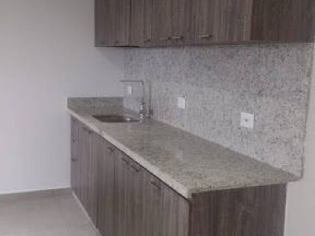 Apartamento de 3 alcobas en arriendo en Ciudad Salitre Suroriental, Bogotá, 90 m² · foto 7 de 20