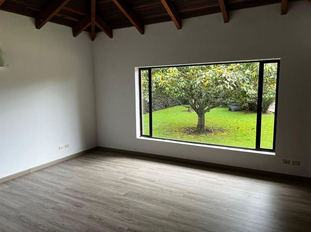 Casa de 4 alcobas en venta en Casa Blanca, Bogotá, 500 m² · foto 7 de 13