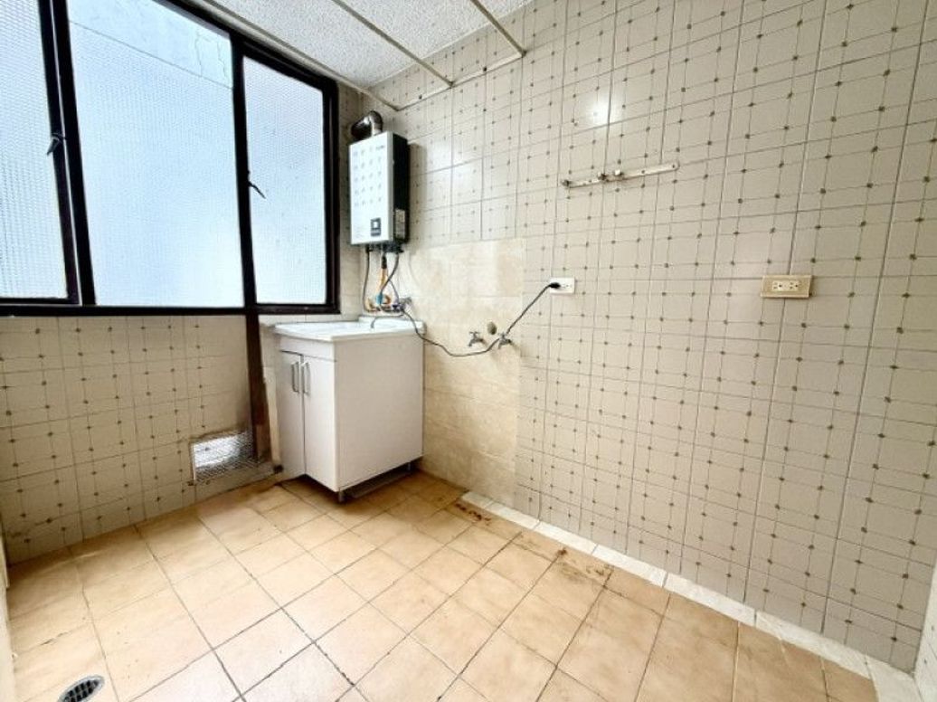 Apartamento de 4 alcobas en venta en Campo Alegre, Bogotá, 85 m² · foto 7 de 20