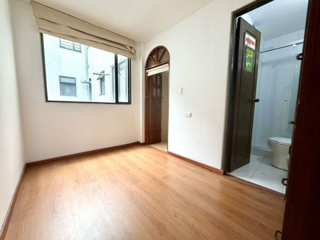 Apartamento de 4 alcobas en venta en Campo Alegre, Bogotá, 85 m² · foto 14 de 20