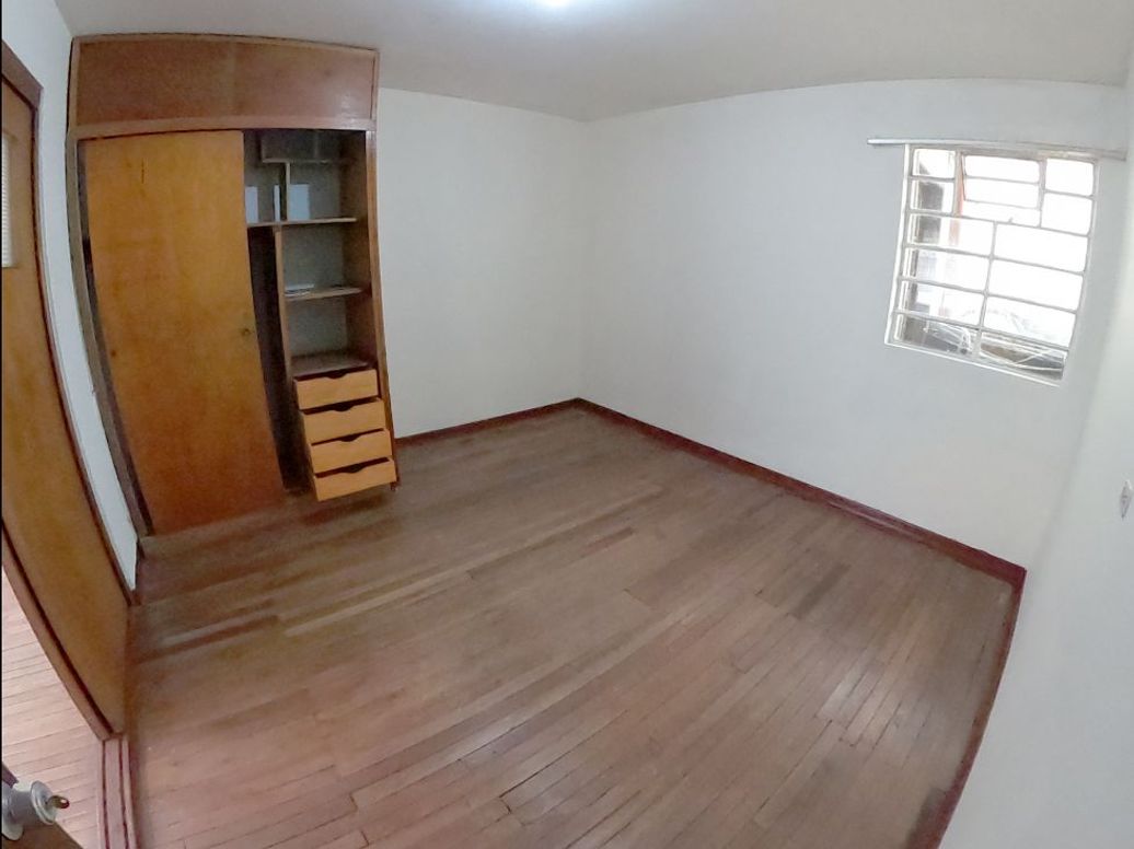 Casa de 7 alcobas en venta en San Jose, Bogotá, 226 m² · foto 5 de 20