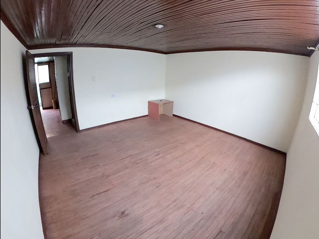 Casa de 7 alcobas en venta en San Jose, Bogotá, 226 m² · foto 11 de 20