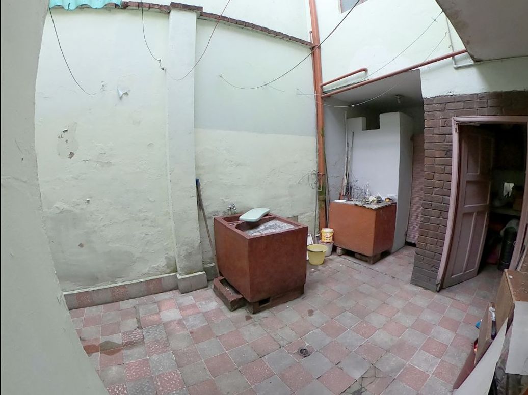 Casa de 7 alcobas en venta en San Jose, Bogotá, 226 m² · foto 9 de 20