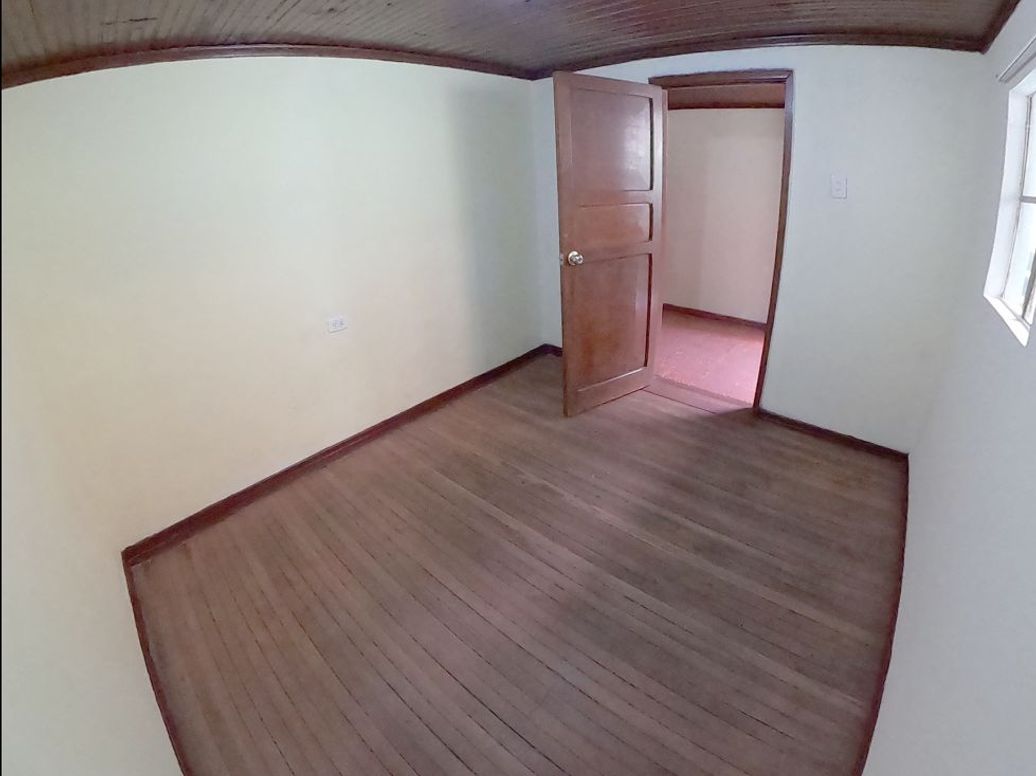 Casa de 7 alcobas en venta en San Jose, Bogotá, 226 m² · foto 14 de 20
