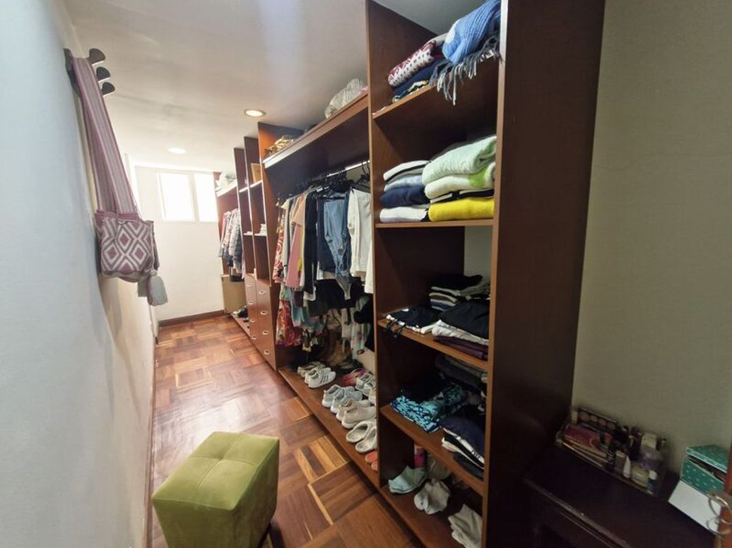 Apartamento de 6 alcobas en venta en Campin Occidental, Bogotá, 164 m² · foto 9 de 20
