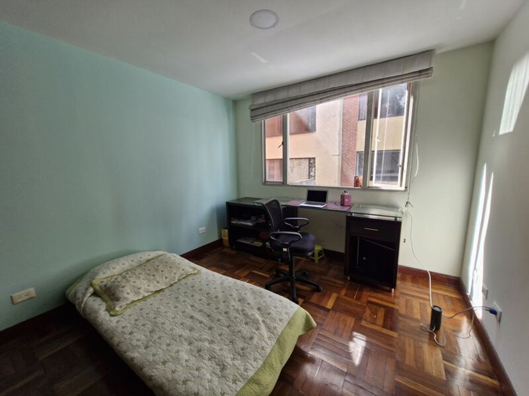 Apartamento de 6 alcobas en venta en Campin Occidental, Bogotá, 164 m² · foto 17 de 20