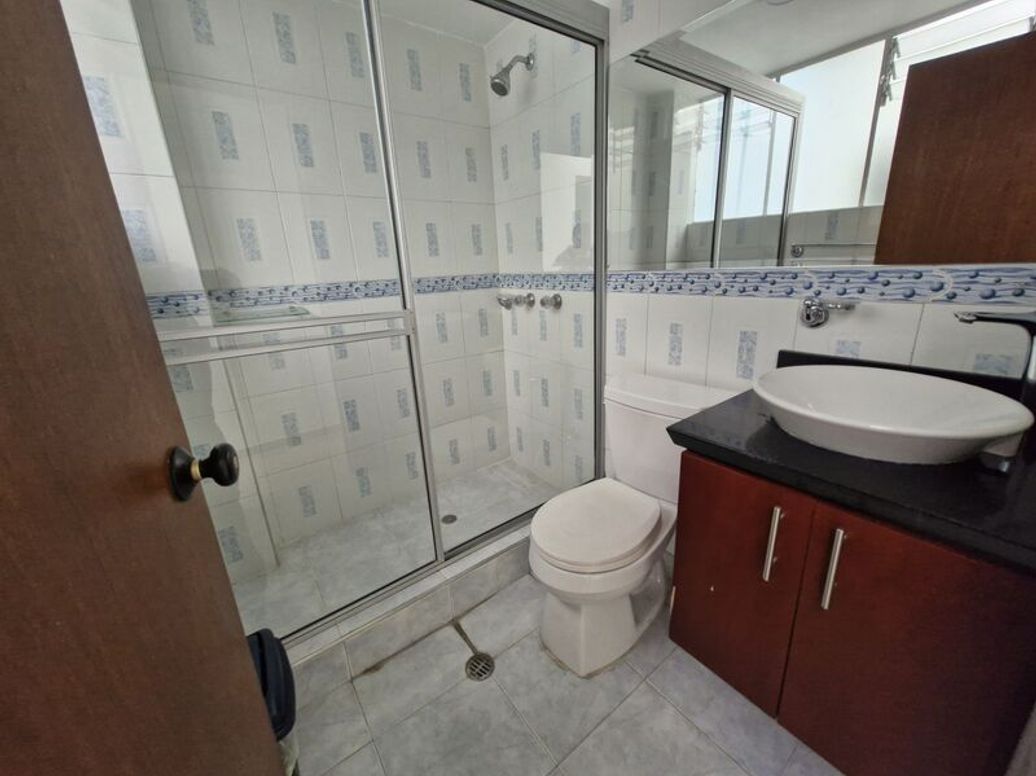 Apartamento de 6 alcobas en venta en Campin Occidental, Bogotá, 164 m² · foto 12 de 20