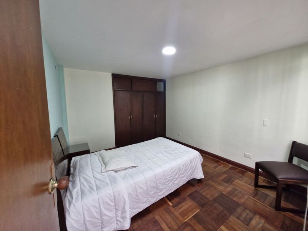 Apartamento de 6 alcobas en venta en Campin Occidental, Bogotá, 164 m² · foto 15 de 20