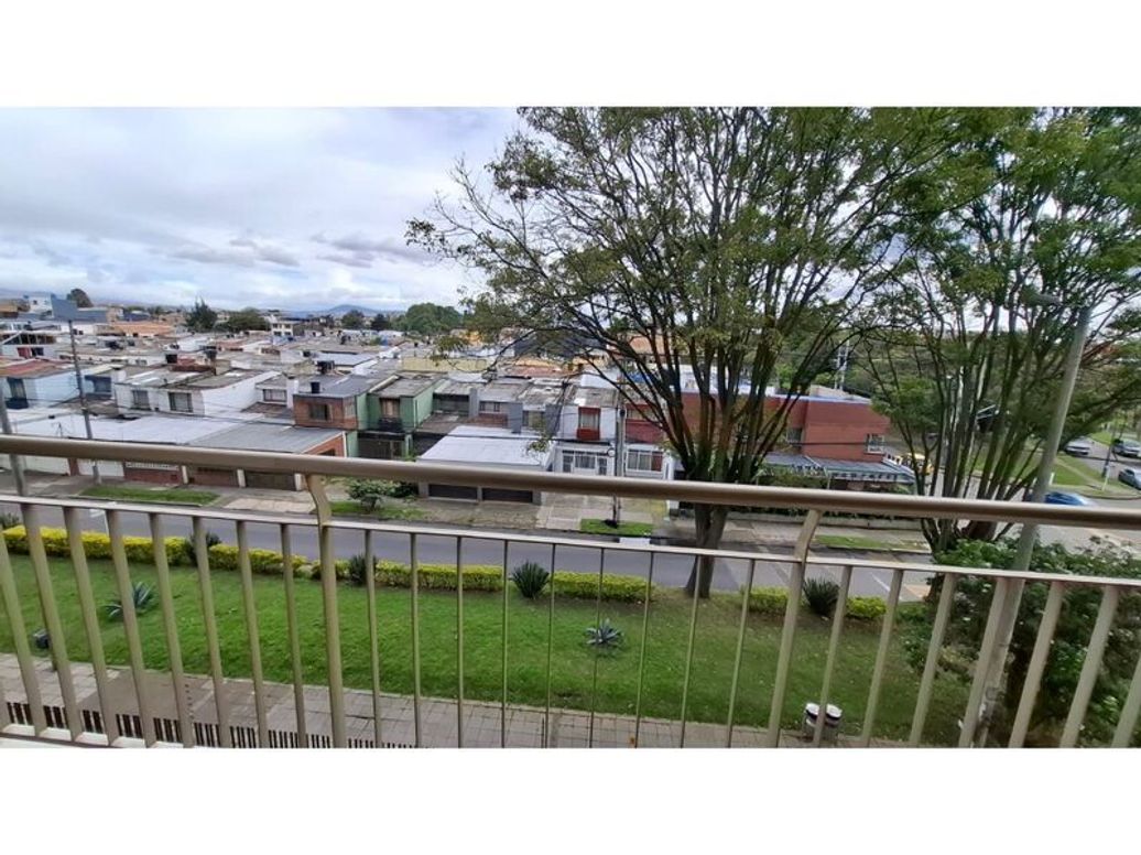 Apartamento de 3 alcobas en venta en Santa Cecilia, Bogotá, 92 m² · foto 16 de 20