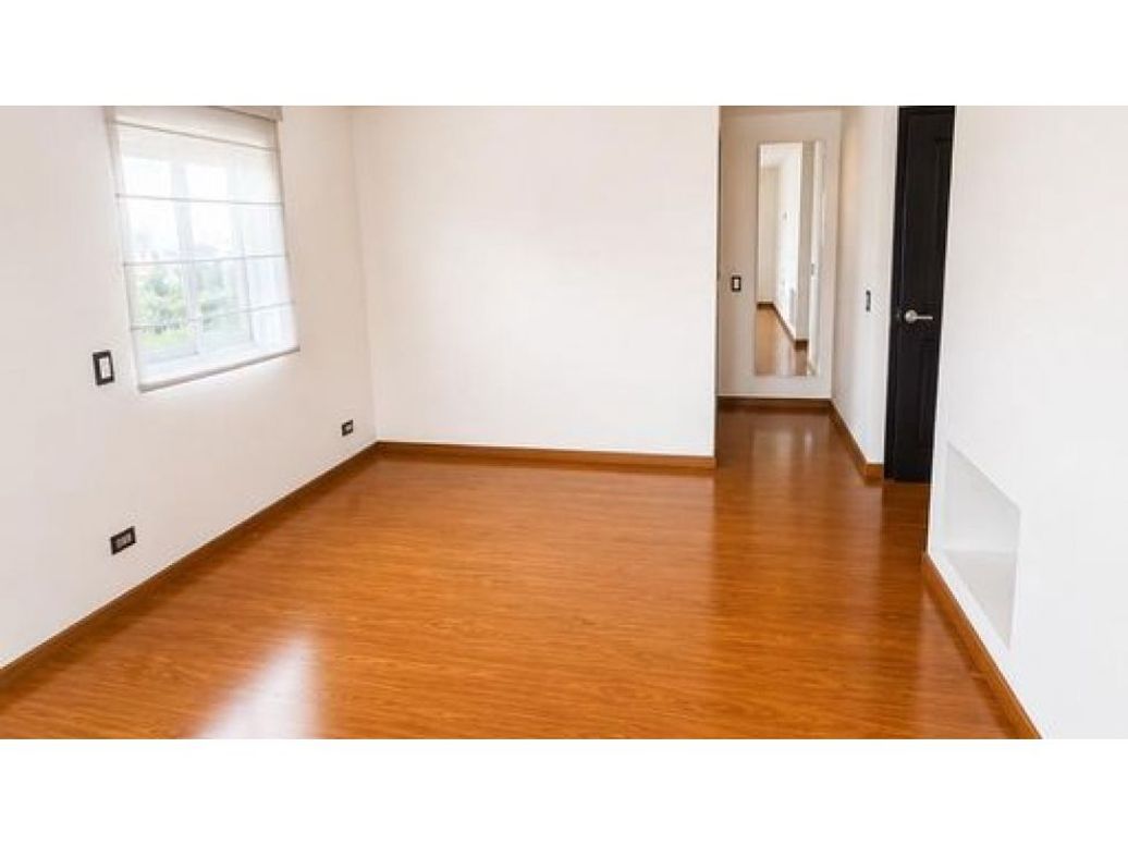 Apartamento de 4 alcobas en venta en El Batán, Bogotá, 186 m² · foto 3 de 19