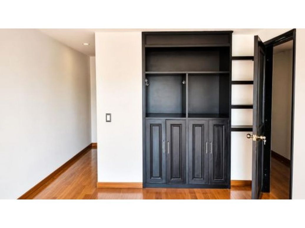 Apartamento de 4 alcobas en venta en El Batán, Bogotá, 186 m² · foto 15 de 19